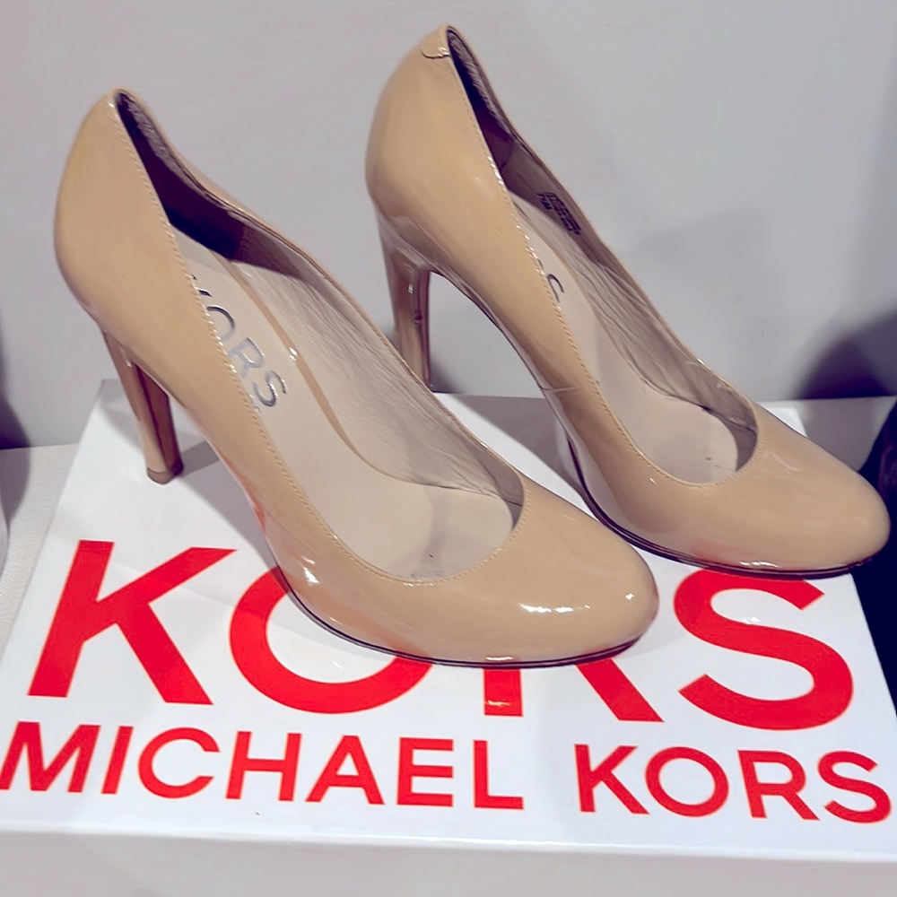 KORS Michael KORS Nude Patent 7 1/2